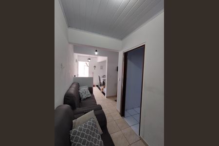 Casa à venda com 130m², 8 quartos e 2 vagas Casa à venda com 130m², 8 quartos e 2 vagasSala