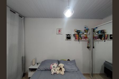 Casa à venda com 130m², 8 quartos e 2 vagas Casa à venda com 130m², 8 quartos e 2 vagasQuarto