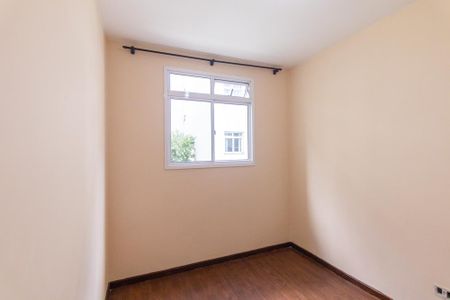 Quarto 2 de apartamento para alugar com 2 quartos, 43m² em Tatuquara, Curitiba