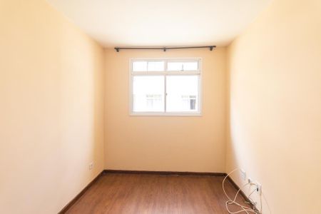 Sala de apartamento para alugar com 2 quartos, 43m² em Tatuquara, Curitiba