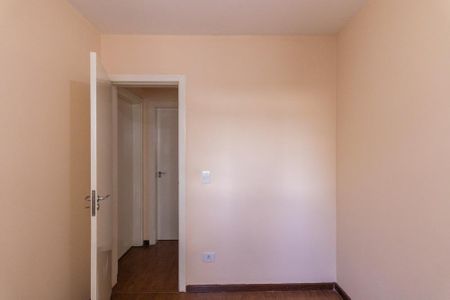 Quarto 1 de apartamento para alugar com 2 quartos, 43m² em Tatuquara, Curitiba