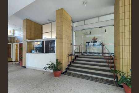 Fachada e portaria de apartamento à venda com 2 quartos, 100m² em Tijuca, Rio de Janeiro