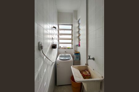 Apartamento à venda com 77m², 2 quartos e sem vaga Apartamento à venda com 77m², 2 quartos e sem vagaÁrea de Serviço