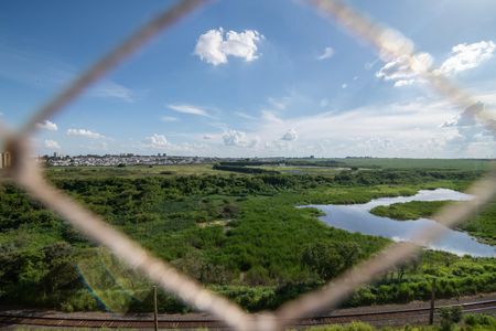 Quarto 1 - Vista da Janela de apartamento para alugar com 2 quartos, 57m² em Vila Real, Hortolândia