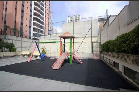 Apartamento à venda com 110m², 3 quartos e 1 vaga Apartamento à venda com 110m², 3 quartos e 1 vagaÁrea comum - Playground
