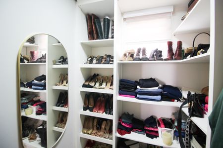 Apartamento à venda com 110m², 3 quartos e 1 vaga Apartamento à venda com 110m², 3 quartos e 1 vagaCloset da Suíte