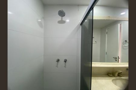 Apartamento para alugar com 83m², 2 quartos e 2 vagasBanheiro social 