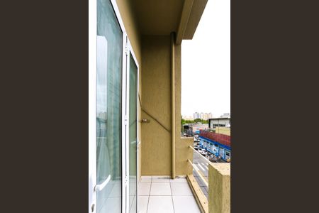 Varanda  de casa para alugar com 2 quartos, 75m² em Jardim Maria Rosa, Taboão da Serra