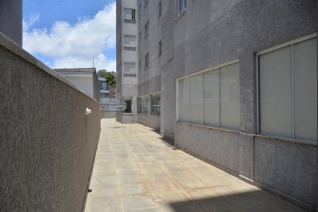 Apartamento para alugar com 55m², 2 quartos e 1 vagaArea de Circulçao