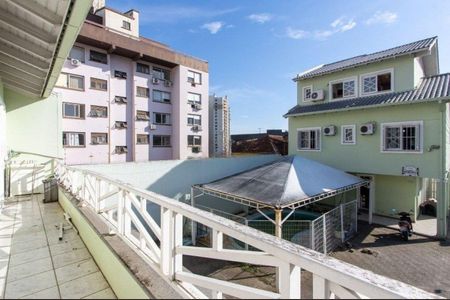 Casa para alugar com 330m², 5 quartos e 8 vagas Casa para alugar com 330m², 5 quartos e 8 vagasÁrea Comum