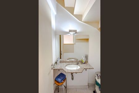 Apartamento para alugar com 70m², 2 quartos e 2 vagasLavabo