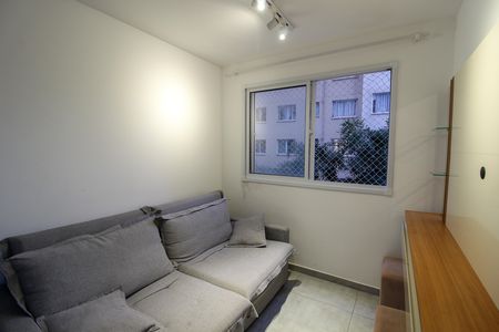 Sala de apartamento para alugar com 2 quartos, 41m² em Jardim Celeste, São Paulo