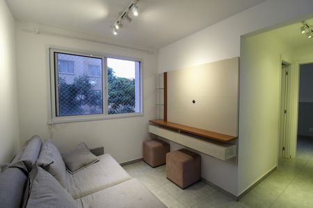 Sala de apartamento para alugar com 2 quartos, 41m² em Jardim Celeste, São Paulo