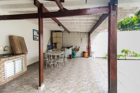 Casa à venda com 162m², 2 quartos e 1 vagaÁrea gourmet