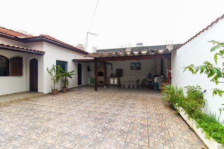 Casa à venda com 162m², 2 quartos e 1 vagaQuintal