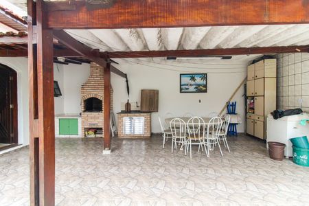 Casa à venda com 162m², 2 quartos e 1 vagaÁrea gourmet