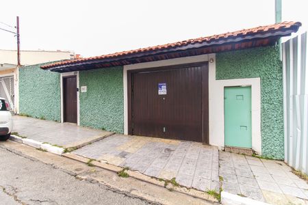 Casa à venda com 162m², 2 quartos e 1 vagaFachada + Placa