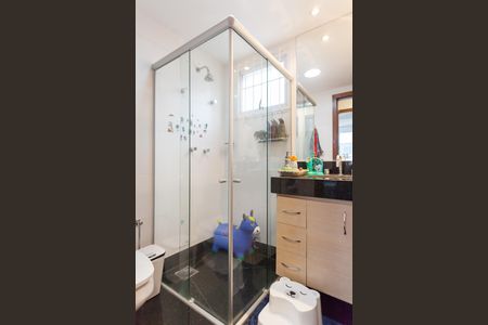 Apartamento à venda com 134m², 3 quartos e 4 vagasBanheiro Social