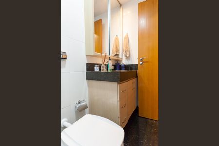 Apartamento à venda com 134m², 3 quartos e 4 vagasBanheiro da Suíte