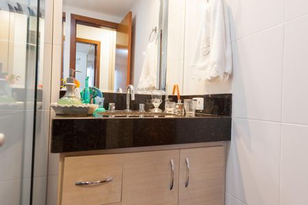 Apartamento à venda com 134m², 3 quartos e 4 vagasBanheiro Social