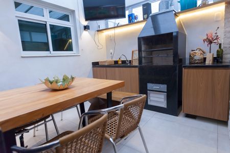 Apartamento à venda com 134m², 3 quartos e 4 vagasÁrea externa - area privativa