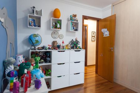 Apartamento à venda com 134m², 3 quartos e 4 vagasquarto 2