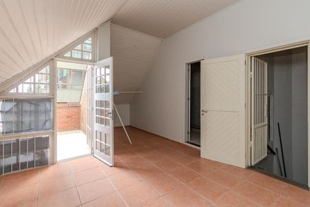 Casa para alugar com 200m², 4 quartos e 2 vagasSuíte