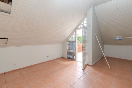 Casa para alugar com 200m², 4 quartos e 2 vagasSuíte