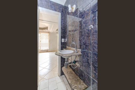 Casa para alugar com 200m², 4 quartos e 2 vagasLavabo