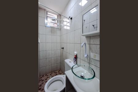 Banheiro de kitnet/studio para alugar com 1 quarto, 23m² em Bosque da Saúde, São Paulo