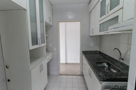Apartamento à venda com 61m², 3 quartos e 1 vaga Apartamento à venda com 61m², 3 quartos e 1 vagaCozinha - Armários