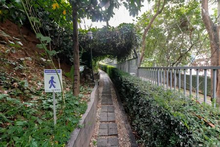 Apartamento à venda com 61m², 3 quartos e 1 vaga Apartamento à venda com 61m², 3 quartos e 1 vagaEspaço Caminhada