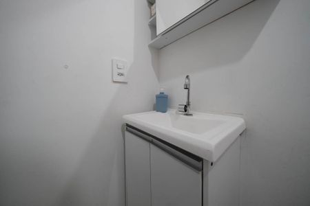 Apartamento à venda com 34m², 2 quartos e sem vagaBanheiro