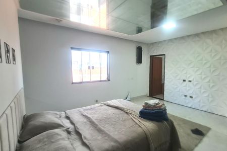 Casa para alugar com 250m², 3 quartos e 2 vagasSuíte 