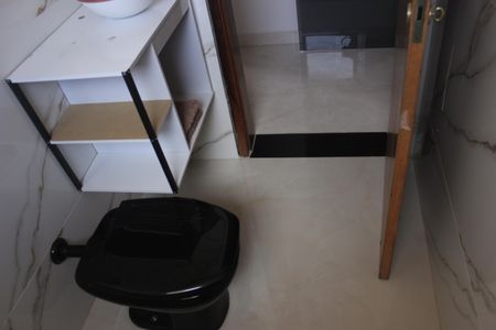 Casa para alugar com 250m², 3 quartos e 2 vagasBanheiro social 