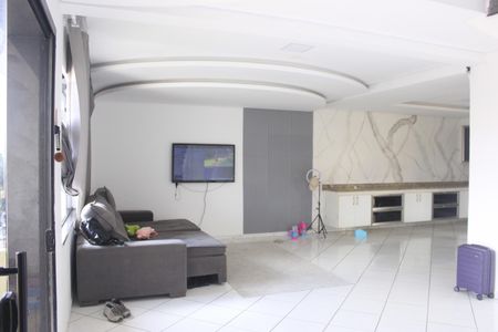 Sala  de casa para alugar com 3 quartos, 250m² em Vila das Palmeiras, Guarulhos