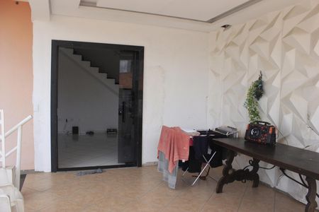 Casa para alugar com 250m², 3 quartos e 2 vagasVaranda 2