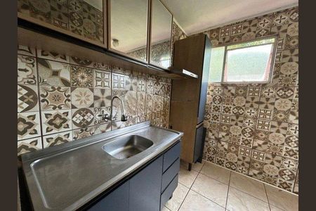 Cozinha  de apartamento para alugar com 2 quartos, 66m² em Jardim Itu, Porto Alegre