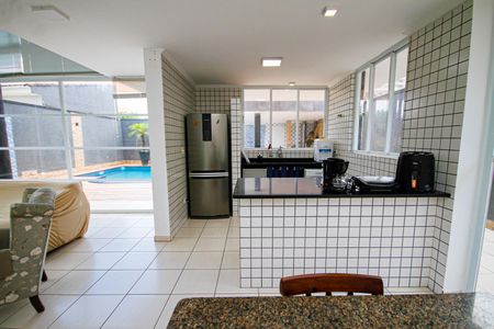 Casa para alugar com 370m², 4 quartos e 4 vagasCozinha