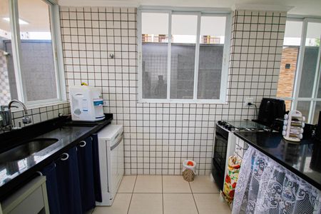 Casa para alugar com 370m², 4 quartos e 4 vagasCozinha