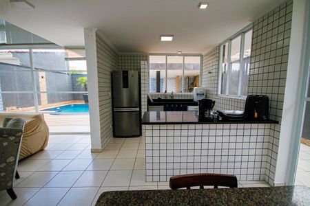 Casa para alugar com 370m², 4 quartos e 4 vagasCozinha