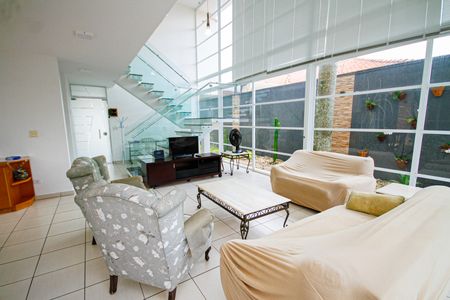 Casa para alugar com 370m², 4 quartos e 4 vagasSala