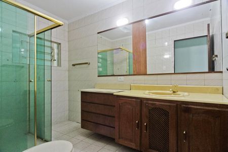 Casa para alugar com 170m², 2 quartos e 7 vagasBanheiro