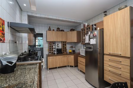 Casa para alugar com 200m², 4 quartos e 1 vagaCozinha