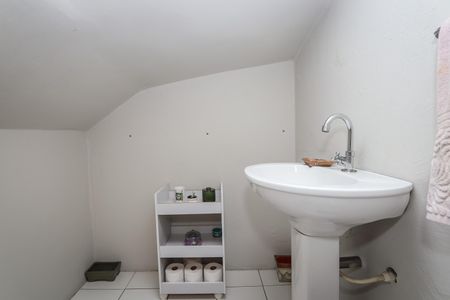 Casa para alugar com 200m², 4 quartos e 1 vagaLavabo