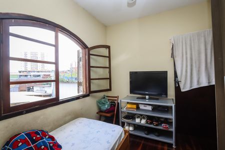 Casa para alugar com 200m², 4 quartos e 1 vagaQuarto