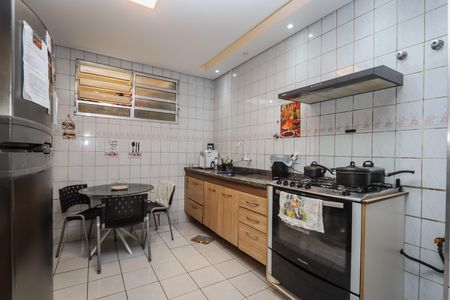 Casa para alugar com 200m², 4 quartos e 1 vagaCozinha