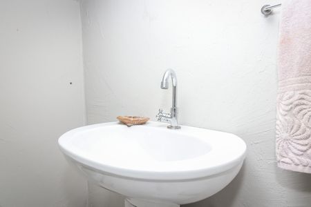 Casa para alugar com 200m², 4 quartos e 1 vagaLavabo