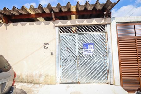 Casa para alugar com 200m², 4 quartos e 1 vagaFachada com placa