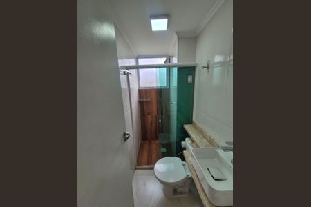 Banheiro de apartamento para alugar com 2 quartos, 39m² em Campo Grande, Rio de Janeiro